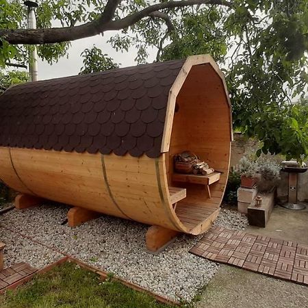 Sauna Dom Пежинок Екстериор снимка