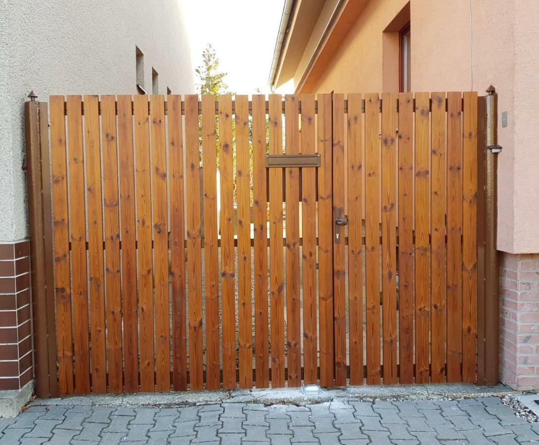Sauna Dom Пежинок Екстериор снимка